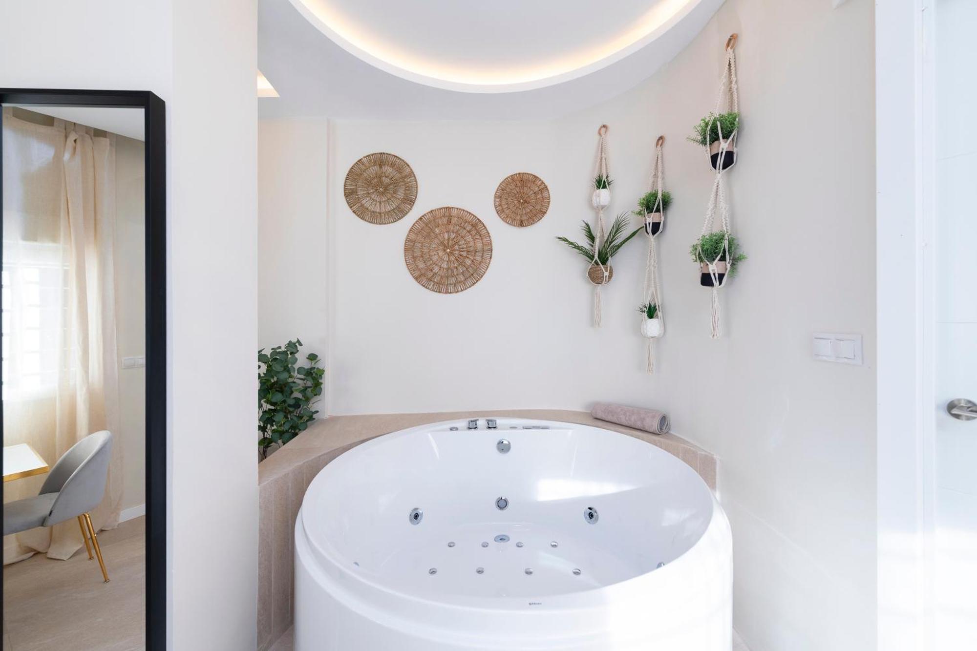Apartamento Malaga Boutique V.V Luxury Jacuzzy Exterior foto
